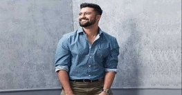 ভিকি কৌশলের ওয়াশরুমের বাইরে সুন্দরী!