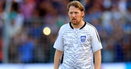 কাজ নেই তাই ছুটি কাটাচ্ছেন ফুটবল কোচ জেমি ডে কাজ নেই তাই ছুটি কাটাচ্ছেন ফুটবল কোচ জেমি ডে