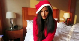 বড়দিনে পুনমের উপহার পোশাক খোলার ভিডিও!