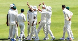 আবারও প্রোটিয়া পেসে বিধ্বস্ত পাকিস্তান