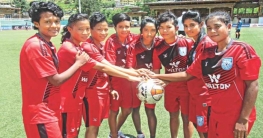 নারী ফুটবলাররা পাঁচ বছর বিয়ে করতে পারবে না!