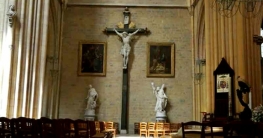 গির্জা ভেঙে মন্দির