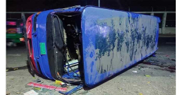 সংকেত অমান্য করে রেললাইনে বাস, রেলকর্মীসহ নিহত ৩