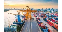 বন্দরে ১২০০ টন পণ্য নিয়ে জাহাজডুবি