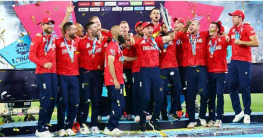 পাকিস্তানকে হারিয়ে টি-টোয়েন্টির বিশ্বচ্যাম্পিয়ন ইংল্যান্ড