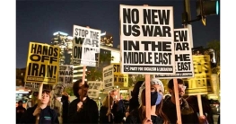 যুক্তরাষ্ট্রজুড়ে বিক্ষোভ ইরানে হামলার প্রতিবাদে