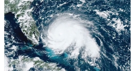 ধেয়ে আসছে ঘূর্ণিঝড় ‘ডিটওয়াহ’