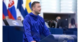 ট্রাম্পের বক্তব্যকে ‘অসম্মানজনক ও অগ্রহণযোগ্য’ বললেন গ্রিনল্যান্ড