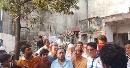 মনে হয় দেশে কোনো সরকার নেই বা সরকার আছে দখলবাজদের পক্ষে: হাসনাত