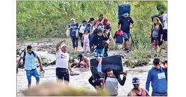 কাগজপত্রহীন ১ কোটি ১০ লাখ ইমিগ্র্যান্টের ভাগ্য অনিশ্চিত
