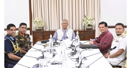 প্রধান উপদেষ্টার সঙ্গে তিন বাহিনী প্রধানের সাক্ষাৎ