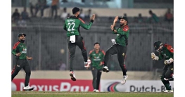 রিশাদের রেকর্ড বোলিংয়ে বড় জয় বাংলাদেশের