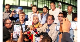 আখতারের ওপর ডিম নিক্ষেপ: গ্রেপ্তার যুবলীগ নেতা জামিনে মুক্ত