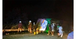 মালয়েশিয়ায় ভয়াবহ বাস দুর্ঘটনা, শিক্ষক-শিক্ষার্থীসহ নিহত ১৫
