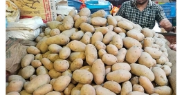 সিন্ডিকেটের কবজায় আলুর বাজার