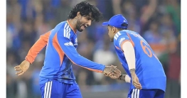 পাকিস্তানকে উড়িয়ে সুপার এইটে ভারত