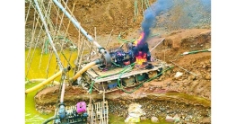 ফের বেপরোয়া পাথরখেকোরা