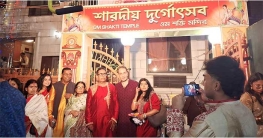 ওম শক্তি মন্দিরে ভক্তদের উপচেপড়া ভিড়