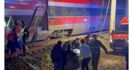 স্পেনে দুটি হাই-স্পিড ট্রেনের সংঘর্ষে নিহত ২১, আহত অনেকে