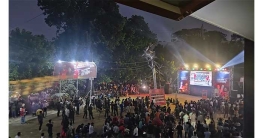 টিএসসিতে বিশ্বকাপের খেলা দেখতে এসে প্রাইভেট কার খোয়ালেন দর্শক টিএসসিতে বিশ্বকাপের খেলা দেখতে এসে প্রাইভেট কার খোয়ালেন দর্শক